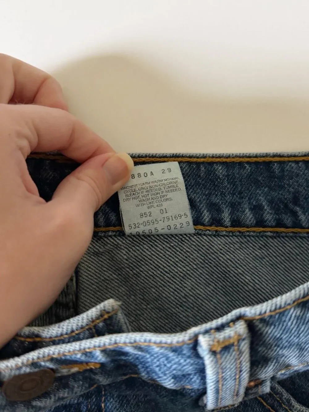 Levi's 505 Vintage '95 Regular Fit Straight Leg Jeans Size 9 MED - Picture 11 of 11
